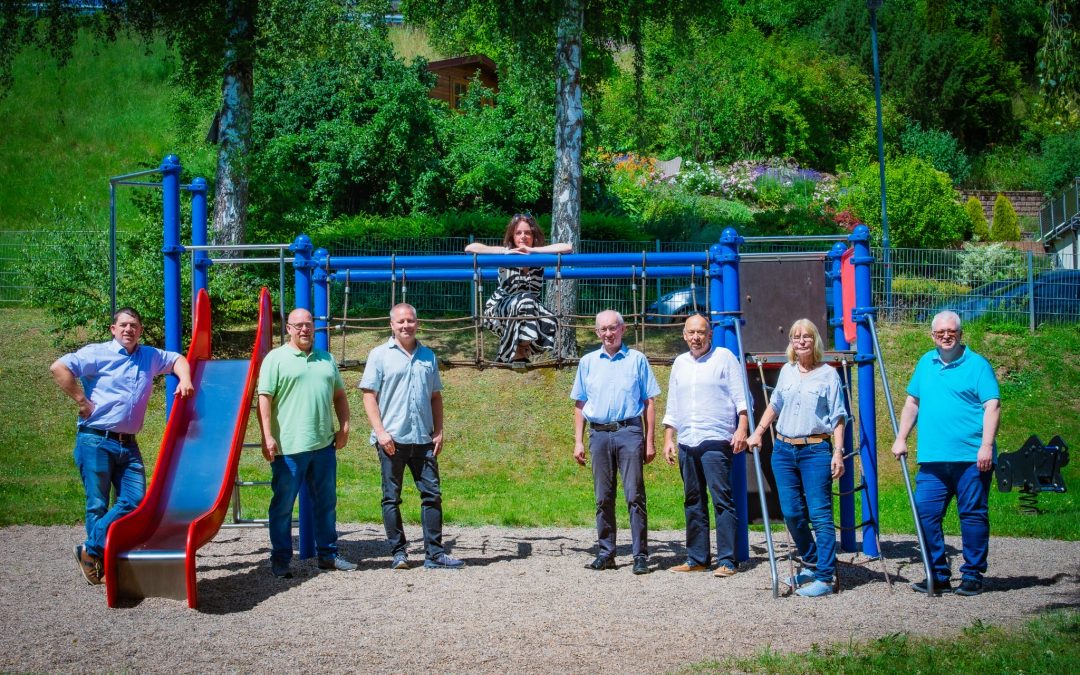 BGL-FWG Linsengericht besucht Linsengerichter Kinderspielplätze auf ihrer Sommertour
