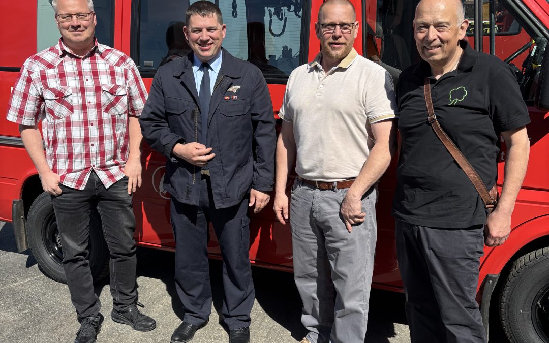 Bürgerliste bei der Übergabe des Feuerwehrgerätehauses Süd-West in Großenhausen